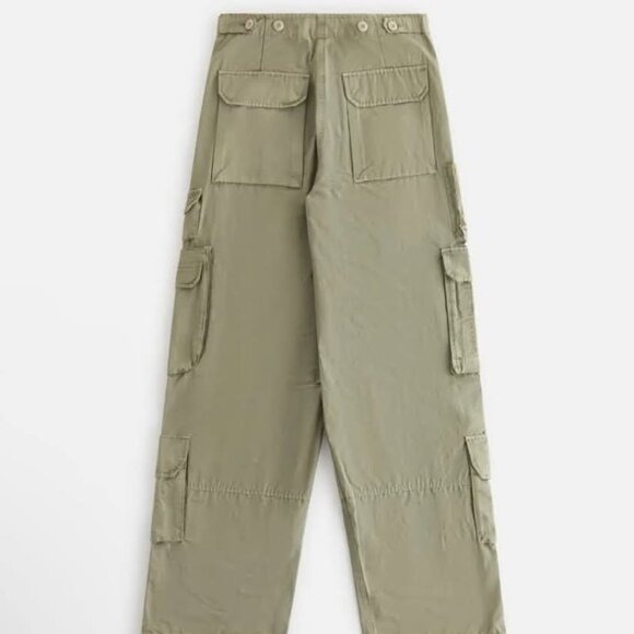 W26 - Kith Women Allyn Mid Rise Cargo - Picture 7 of 7